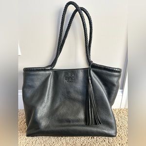 Tory Burch black laptop bag. Good condition.